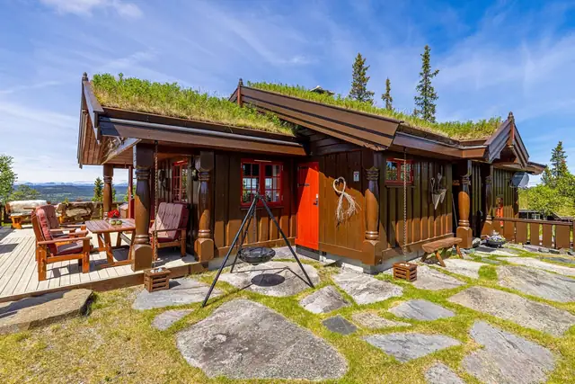 Innerst i vakre Nesfjellet. Godt etablert hytteområdet med kort vei til Nystølen og videre innover i fjellet