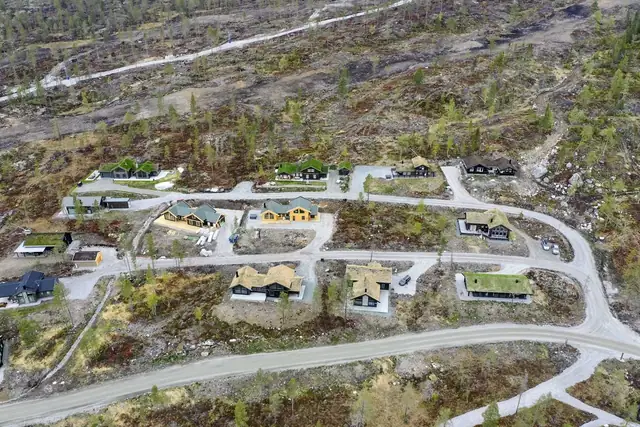 Flere skibakker i bakgrunn