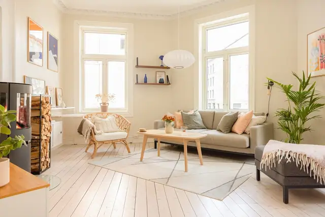 En sosial og åpen planløsning med fokus på store oppholdsrom