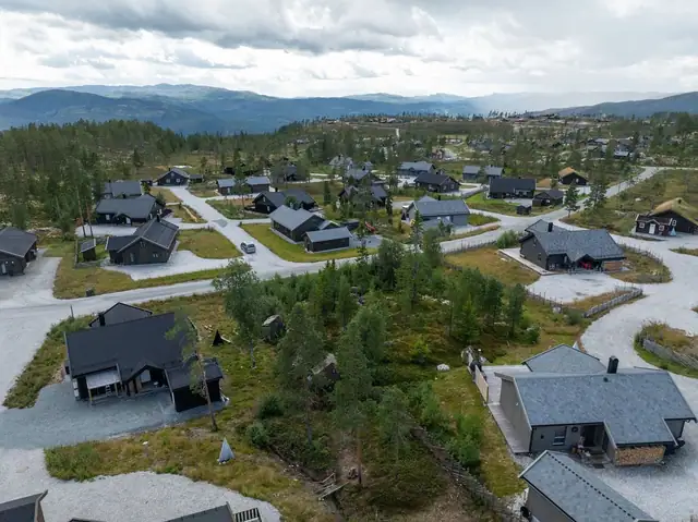 Kort vei til alpinanlegg, langrennsløyper og flotte turområder.
