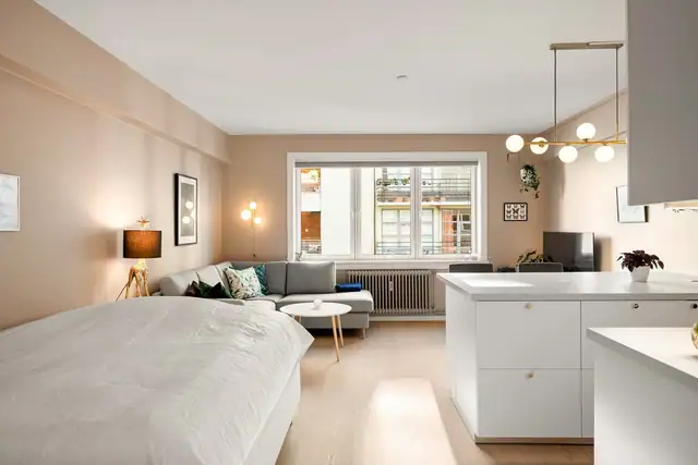 Velkommen inn! Leiligheten har en moderne og arealeffektiv planløsning og passer perfekt for deg som er på utkikk etter din første bolig.